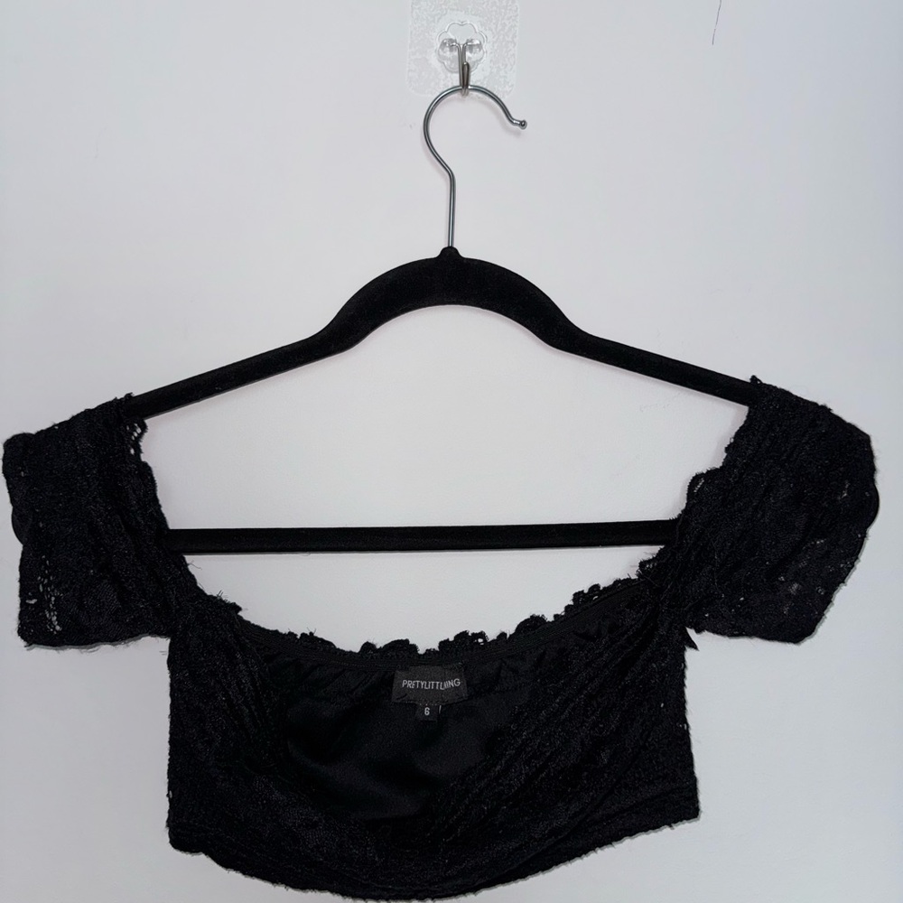PrettyLittleThing Elegant Black Lace Crop Top